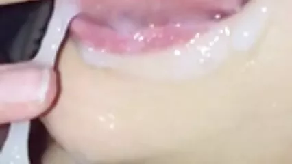 ایک نہ رکنے والا فیلم سوپرهای جدید گھوڑا ایک عرب عورت میں عضو تناسل داخل کرتا ہے۔