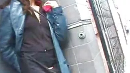 معمار نے ایک لز سکسی جدید مضبوط ممبر کے ساتھ ایک نئے گاہک کو پھاڑ دیا۔