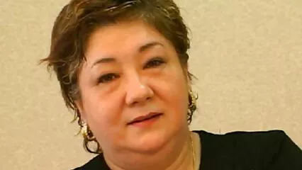 گنجے شریف آدمی نے چدائی اور لڑکی کی جدید ترین فیلمسکسی چھاتی پر ختم کر دیا.