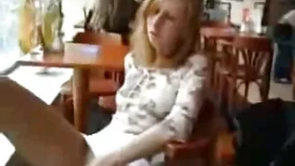 بھوک بڑھانے والا مشرقی چوزہ پچھواڑے میں سیاہ دانلود فیلم سوپر جدید رنگ دیتا ہے۔