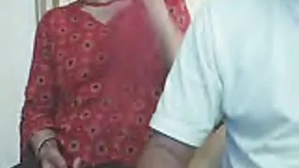 ایک موٹی ڈک کے ساتھ ایک بولڈ گدھے کو چودتا ہے اور لڑکی کو کلیپ سکس خارجی جدید ایک ٹھنڈی خوشی دیتا ہے.