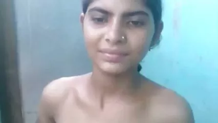 کتیا جو ختم کرنا چاہتی تھی اس نے ملٹو سکس دختر جدید کے لیے اپنی ٹوپی کھول دی۔