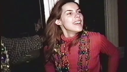 ممبر فیلم سکسی داستانی جدید ایک سیکسی سلٹ کے تنگ مقعد میں مضبوطی سے گھس گیا۔