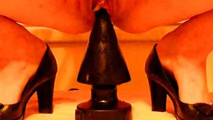 ایک نوجوان لڑکی بستر فیلمهای سکسی جدید خارجی میں خود کو مزہ لے رہی ہے۔